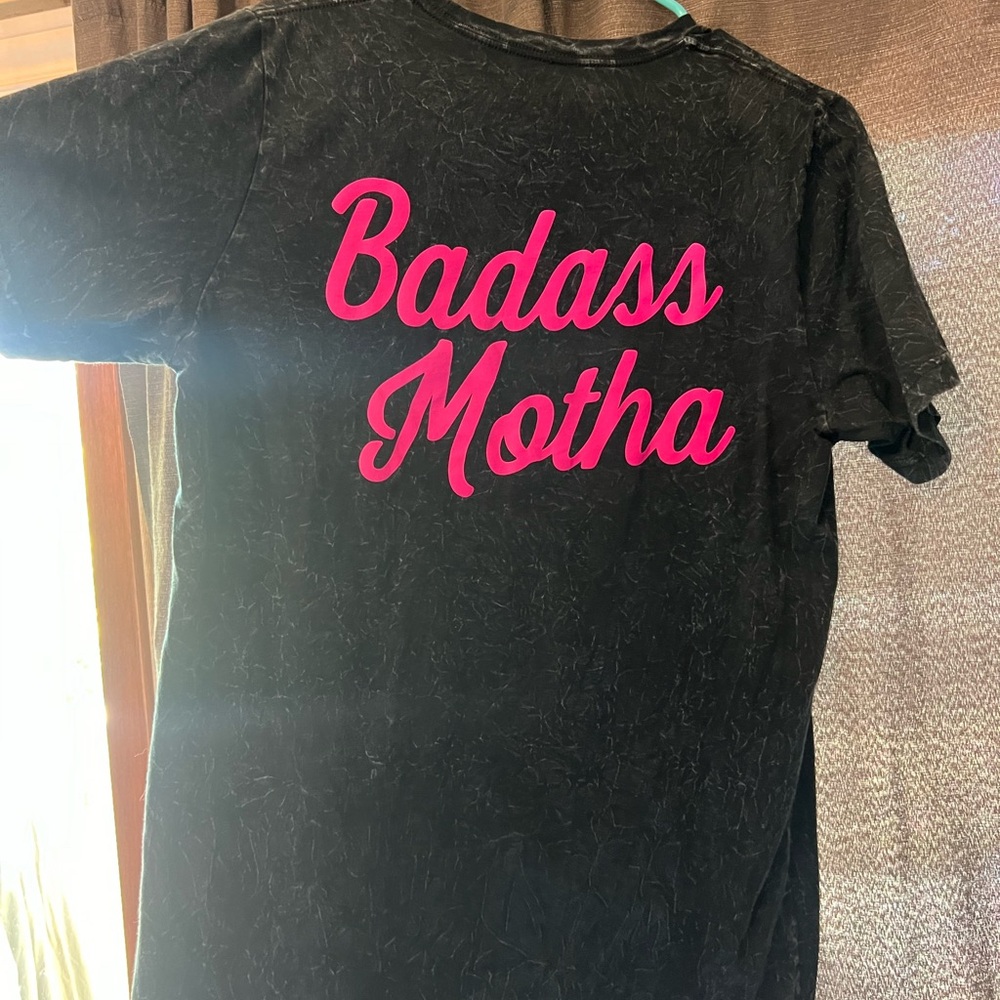 Mom Tee - Picture 2 of 3